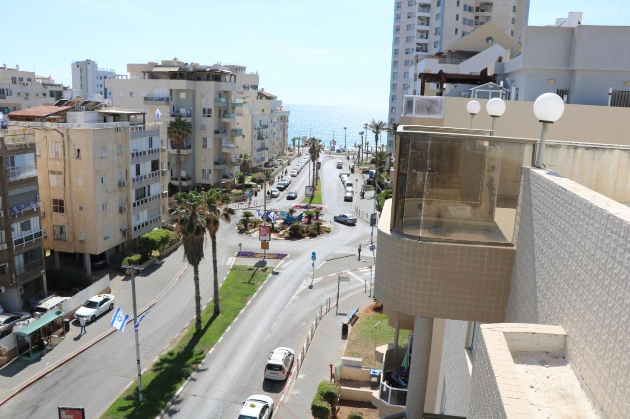 Beutifull View Of Batyam Apartment Bat Yam Exterior foto