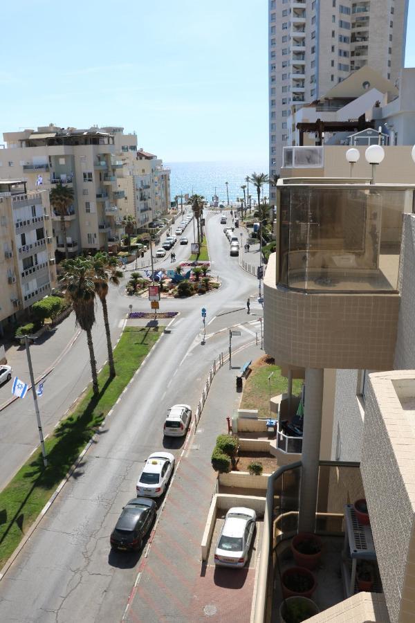 Beutifull View Of Batyam Apartment Bat Yam Exterior foto